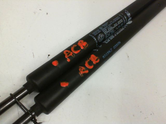 Verins hayon occasion FIAT STILO Phase 1 - 1.9 JTD 115ch