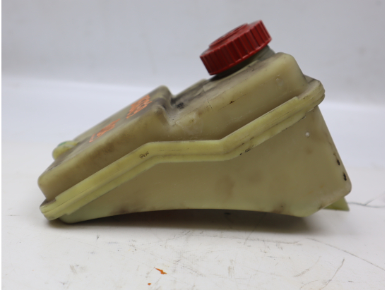 RESERVOIR POMPE DIRECTION