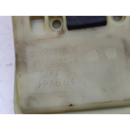 RESERVOIR POMPE DIRECTION