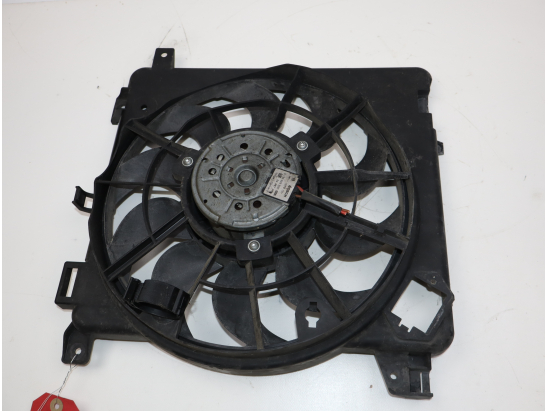 Ventilateur de refroidissement D occasion OPEL ASTRA III Phase 2 GTC - 1.9 CDTI 120ch