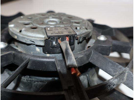 Ventilateur de refroidissement D occasion OPEL ASTRA III Phase 2 GTC - 1.9 CDTI 120ch