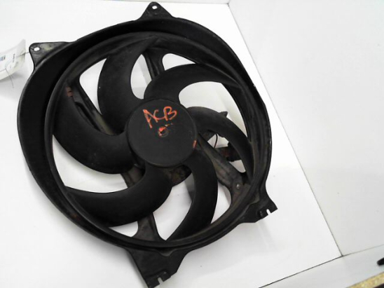Ventilateur de refroidissement occasion RENAULT 19 Phase 2 - 1.9 DT