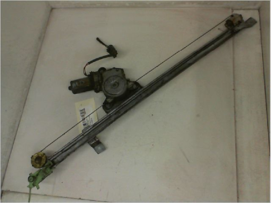MECANISME+MOTEUR LEVE-GLACE AVD