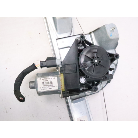 Mecanisme+moteur leve-glace avg occasion PEUGEOT 208 Phase 2 - 1.2i 81ch