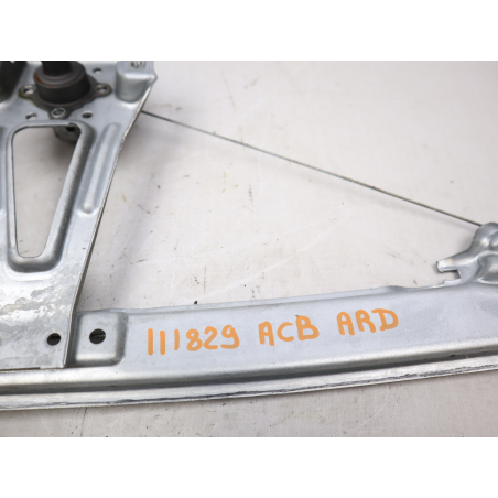 Mecanisme leve-glace arrière droit occasion RENAULT CLIO III phase 2 ESTATE - 1.5 DCI 85ch