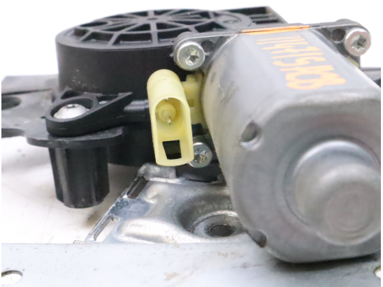 MECANISME+MOTEUR LEVE-GLACE AVG