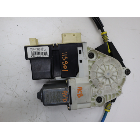 MECANISME+MOTEUR LEVE-GLACE AVD