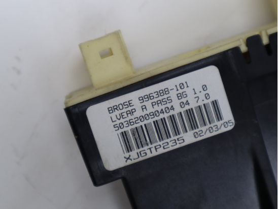 MECANISME+MOTEUR LEVE-GLACE AVD