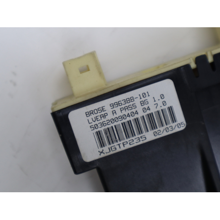 MECANISME+MOTEUR LEVE-GLACE AVD