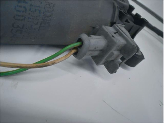 MECANISME+MOTEUR LEVE-GLACE AVD