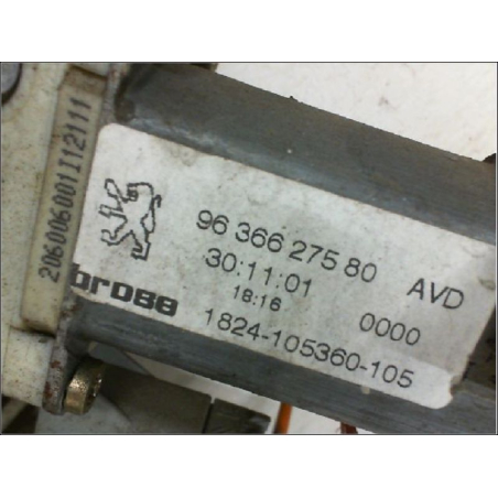Mecanisme + moteur lève-glace avant droit occasion PEUGEOT 206 Phase 1 - 1.6i 16v