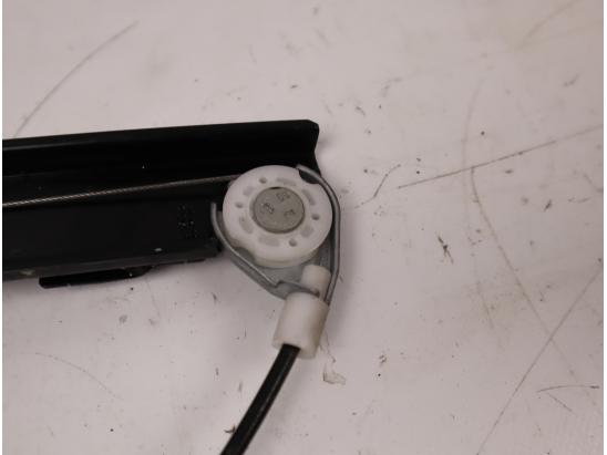 Mecanisme + moteur lève-glace avant droit occasion CHEVROLET SPARK Phase 1 - 1.0i 16v 68ch