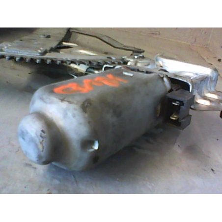 MECANISME+MOTEUR LEVE-GLACE AVD
