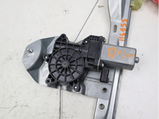 MECANISME+MOTEUR LEVE-GLACE AVD