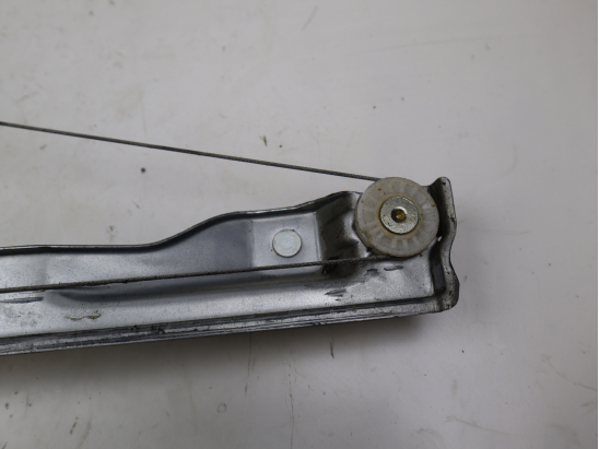 MECANISME+MOTEUR LEVE-GLACE AVD