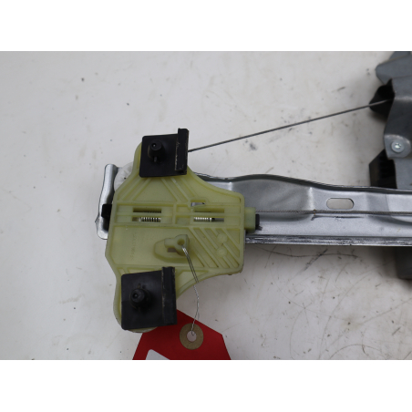 MECANISME+MOTEUR LEVE-GLACE AVD