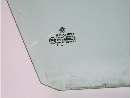 Glace porte av d occasion VOLKSWAGEN POLO IV Phase 1 - 1.2 65ch