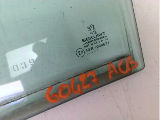 Glace porte ar g occasion PEUGEOT 607 Phase 1 - 2.2 HDI