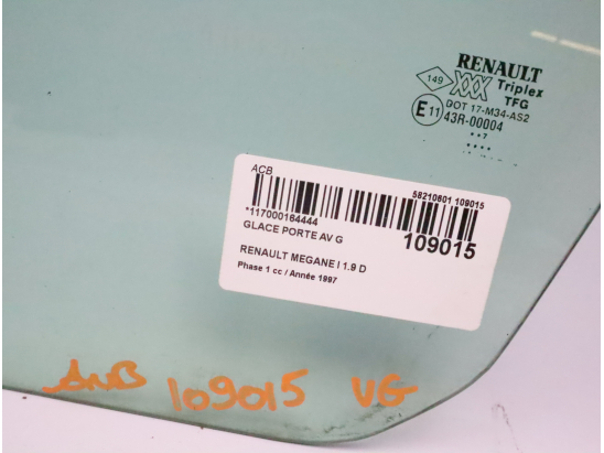 Glace porte av g occasion RENAULT MEGANE I Phase 1 - 1.9 D