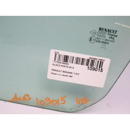 Glace porte av g occasion RENAULT MEGANE I Phase 1 - 1.9 D