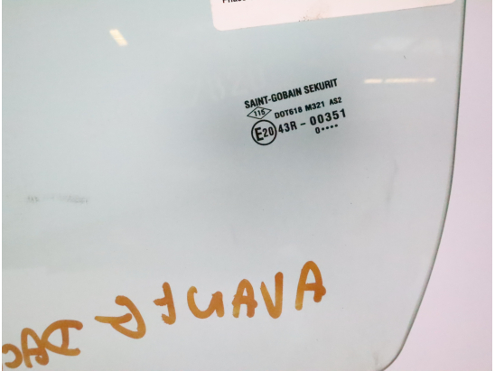 Glace porte av g occasion DACIA DUSTER Phase 1 - 1.5 DCI 8v 110ch