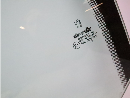 Glace porte av g occasion PEUGEOT 406 COUPE Phase 1 - 2.2 HDI 133ch