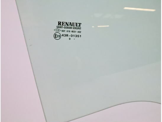 Glace porte av d occasion DACIA DUSTER II Phase 1 - 1.0i 90ch