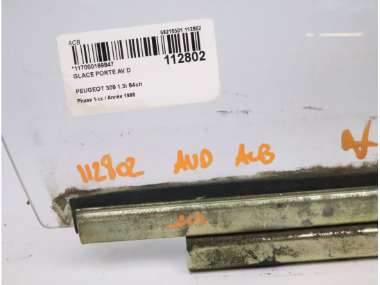 Glace porte av d occasion PEUGEOT 309 Phase 1 - 1.3i 64ch