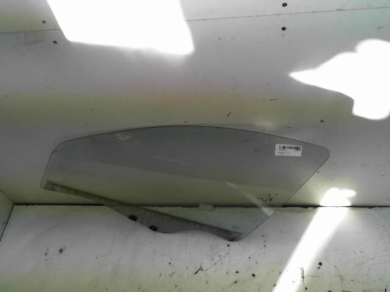 Glace porte av g occasion DACIA SANDERO I Phase 1 - 1.2 16v 75ch