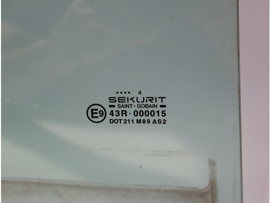 Glace porte av d occasion PEUGEOT PARTNER I Phase 2 - 2.0 HDI