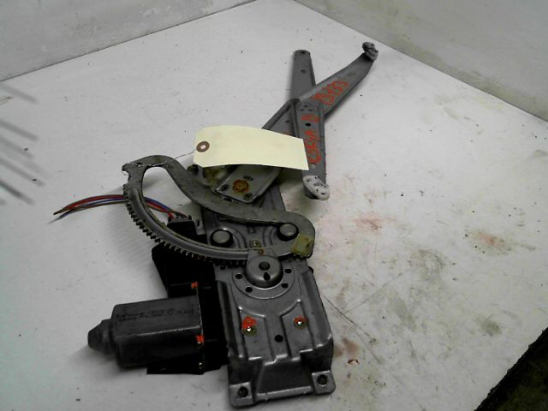 MECANISME+MOTEUR LEVE-GLACE AVD