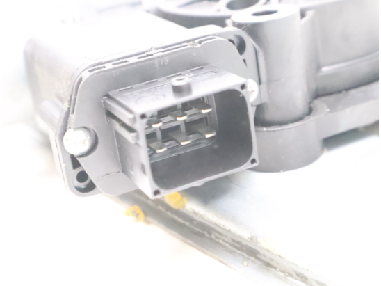 MECANISME+MOTEUR LEVE-GLACE AVD