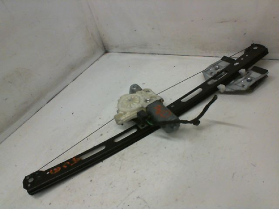 MECANISME+MOTEUR LEVE-GLACE AVD