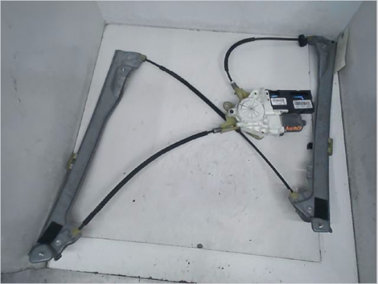 Mecanisme + moteur lève-glace avant droit occasion RENAULT LAGUNA III Phase 1 - 2.0 DCI 150ch