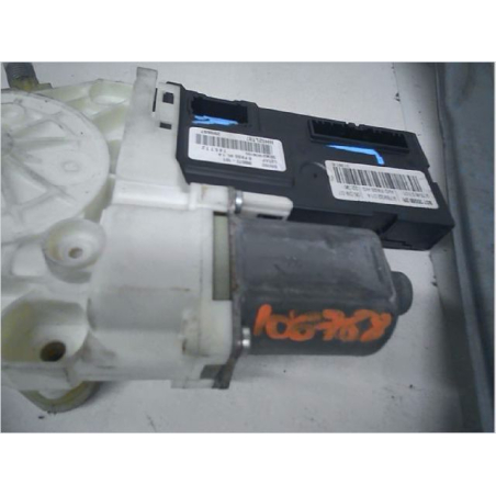Mecanisme + moteur lève-glace avant droit occasion RENAULT LAGUNA III Phase 1 - 2.0 DCI 150ch