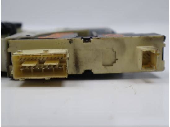 MECANISME+MOTEUR LEVE-GLACE AVG