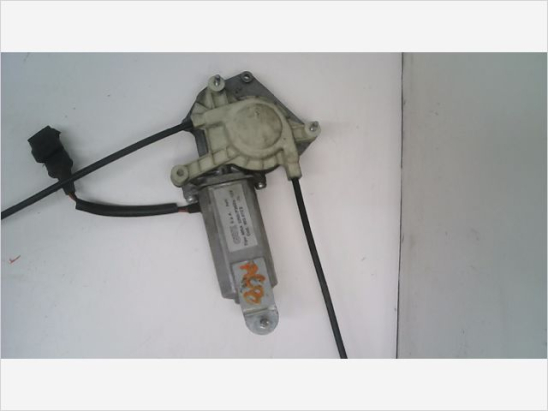 MECANISME+MOTEUR LEVE-GLACE AVD