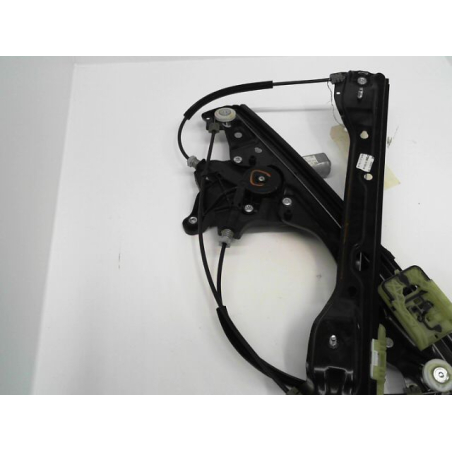 MECANISME+MOTEUR LEVE-GLACE AVD