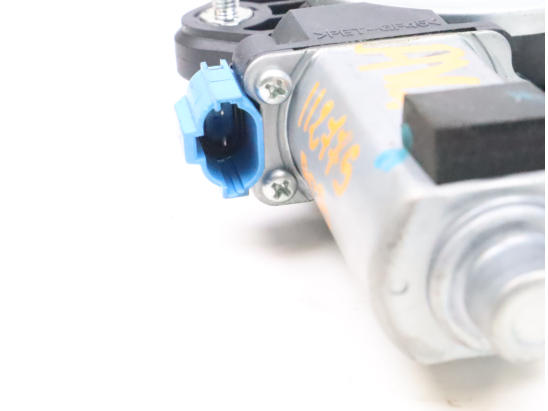 Mecanisme + moteur lève-glace avant droit occasion CHEVROLET SPARK Phase 1 - 1.0i 16v 68ch