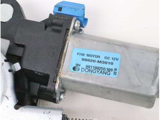 Mecanisme + moteur lève-glace avant droit occasion CHEVROLET SPARK Phase 1 - 1.0i 16v 68ch