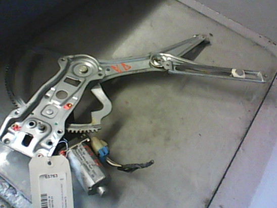 Mecanisme + moteur lève-glace avant droit occasion MERCEDES CLASSE ML I Phase 1 - 2.3i 150ch