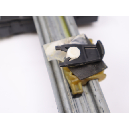 MECANISME+MOTEUR LEVE-GLACE AVD