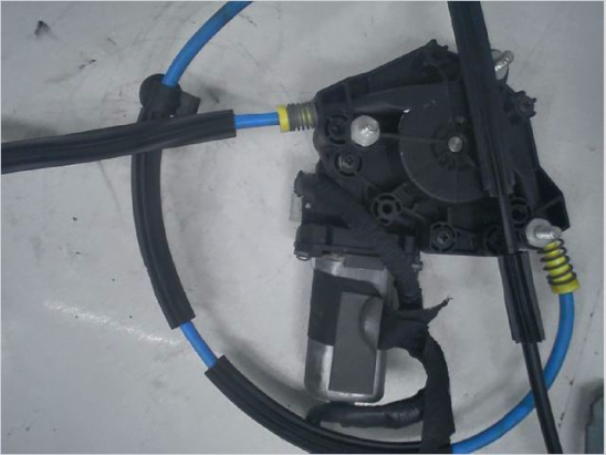 Mecanisme + moteur lève-glace avant droit occasion ALFA ROMEO ALFA GT Phase 1 - 1.8i 140ch