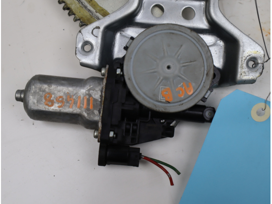 Mecanisme + moteur lève-glace avant droit occasion SUZUKI SPLASH Phase 1 - 1.3 DDIS 75ch