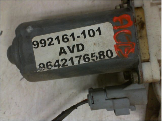 Mecanisme + moteur lève-glace avant droit occasion PEUGEOT 406 Phase 2 - 2.0 HDI 110ch