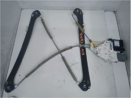 MECANISME+MOTEUR LEVE-GLACE AVD