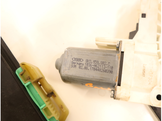 Mecanisme + moteur lève-glace avant droit occasion AUDI A1 Phase 2 - 1.0 TFSI 95ch