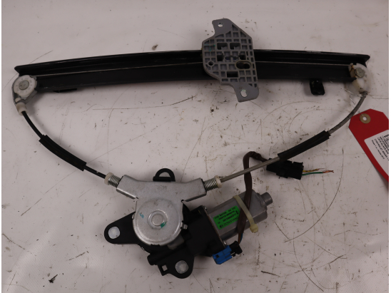 Mecanisme+moteur leve-glace avg occasion CHEVROLET SPARK Phase 1 - 1.0i 16v 68ch