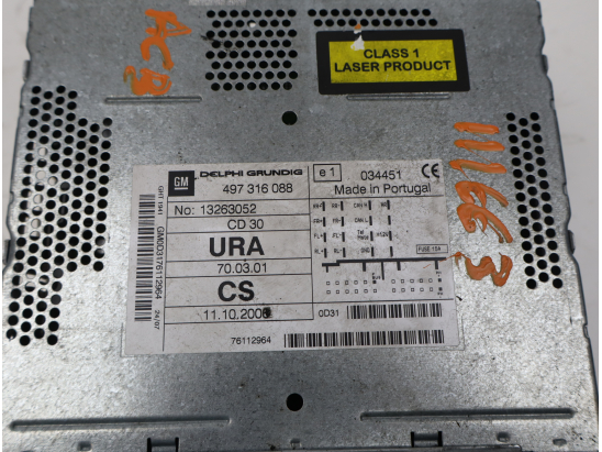 Autoradio occasion OPEL ASTRA III Phase 2 GTC - 1.9 CDTI 120ch