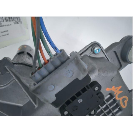 MOTEUR ESSUIE-GLACE AV DROIT